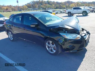 2013 Ford Focus SE with VIN 1FADP3F27DL183804, listed as a IAAI auction lot 40899670 with 66,352 mi miles. Bid and sale history available at carsss.com. Image 1.