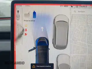 2024 Tesla Model 3 z VIN 5YJ3E1EA0RF782725, wystawiony jako IAAI lot #42248130 z przebiegiem 40 776 mil mil oraz . Historia ofert i sprzedaży dostępna na DreamBid. Obrazek 19.