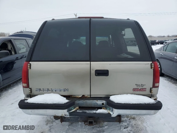 1999 GMC Suburban with VIN 3GKGK26J7XG537043, listed as a Copart auction lot 44683575 with NaN miles and Salvage Title. Bid and sale history available at carsss.com. Image 6.
