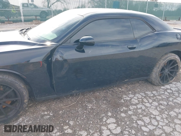 2017 Dodge Challenger R/T Plus с VIN 2C3CDZBT5HH651374, выставлен на аукционе IAAI как лот 41646819 с пробегом 143 476 миль миль и . История ставок и продаж доступна на DreamBid. Изображение 6.