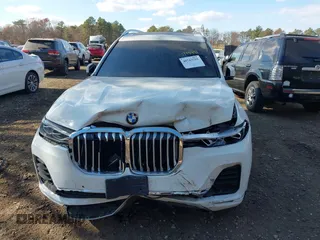 2019 BMW X7 xDrive50i z VIN 5UXCX4C59KLS38761, wystawiony jako IAAI lot #40743791 z przebiegiem Nie podano mil oraz . Historia ofert i sprzedaży dostępna na DreamBid. Obrazek 11.