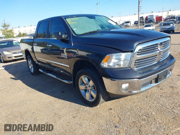 2015 Ram 1500 Big Horn z VIN 1C6RR7LM5FS536922, wystawiony jako IAAI lot #40868318 z przebiegiem 153 468 mil mil oraz . Historia ofert i sprzedaży dostępna na DreamBid. Obrazek 1.