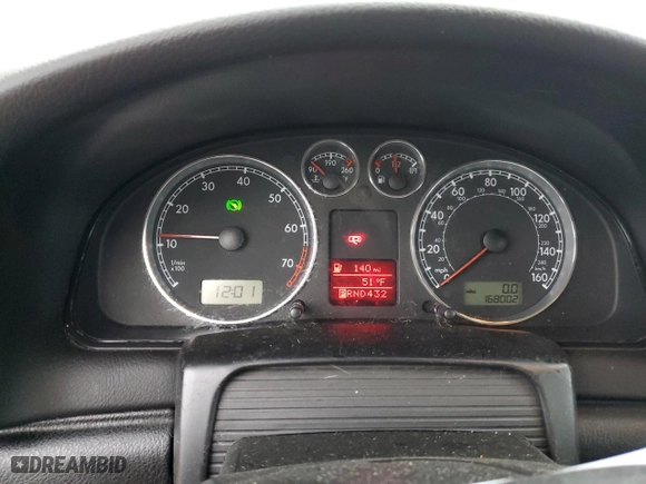 2003 Volkswagen Passat GLS with VIN WVWPD63B33P451809, listed as a Copart auction lot 81546604 with 168,002 mi miles and Non Repairable. Bid and sale history available at carsss.com. Image 9.