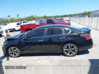 2014 Nissan Altima S with VIN 1N4AL3AP1EN345420, listed as a IAAI auction lot 42066721 with 145,581 mi miles and . Bid and sale history available at carsss.com. Image 14.