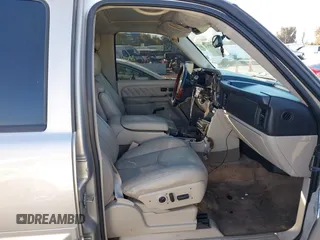 2005 Cadillac Escalade ESV z VIN 3GYFK66N75G215284, wystawiony jako IAAI lot #41320914 z przebiegiem Nie podano mil oraz . Historia ofert i sprzedaży dostępna na DreamBid. Obrazek 5.