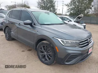 2022 Volkswagen Tiguan SE with VIN 3VV3B7AX6NM138286, listed as a IAAI auction lot 41642157 with 34,096 mi miles and . Bid and sale history available at DreamBid. Image 1.