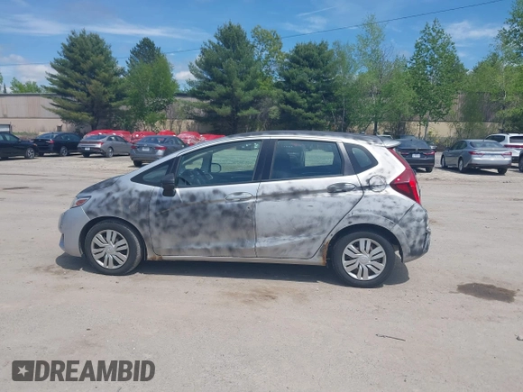 2015 Honda Fit LX with VIN 3HGGK5G57FM745231, listed as a IAAI auction lot 42250402 with 237,911 mi miles and . Bid and sale history available at DreamBid. Image 14.