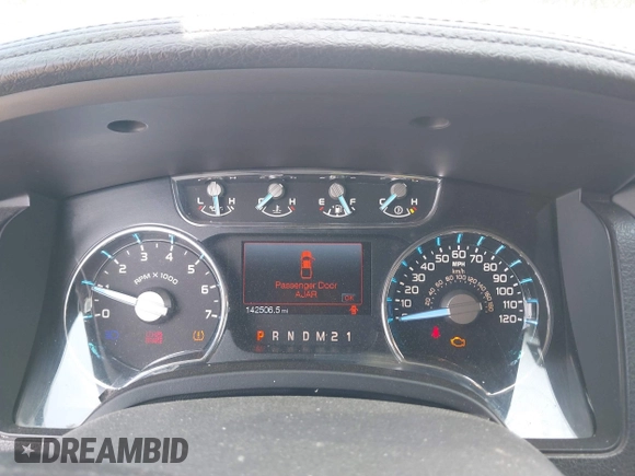 2011 Ford F-150 XLT z VIN 1FTFW1ETXBFC11286, wystawiony jako IAAI lot #40813425 z przebiegiem 142 506 mil mil oraz . Historia ofert i sprzedaży dostępna na DreamBid. Obrazek 7.