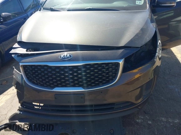 2017 Kia Sedona LX with VIN KNDMB5C14H6329340, listed as a IAAI auction lot 41803814 with 106,672 mi miles. Bid and sale history available at carsss.com. Image 17.