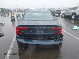 2019 Volvo S60 Momentum with VIN 7JRA22TK2KG013593, listed as a IAAI auction lot 41560933 with 49,619 mi miles. Bid and sale history available at carsss.com. Image 16.