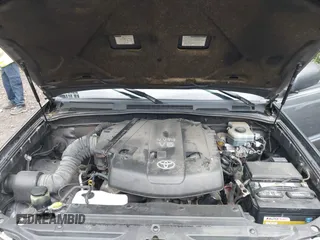 2004 Toyota 4Runner SR5 with VIN JTEBU14R540050485, listed as a IAAI auction lot 42221807 with 195,822 mi miles and . Bid and sale history available at DreamBid. Image 10.