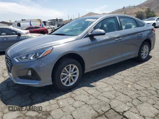 2018 Hyundai Sonata SE z VIN 5NPE24AF0JH677029, wystawiony jako Copart lot #60161555 z przebiegiem 76 105 mil mil oraz Szkoda całkowita • Salvage title. Historia ofert i sprzedaży dostępna na DreamBid. Obrazek 1.