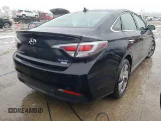 2017 Hyundai Sonata Hybrid Limited with VIN KMHE34L18HA044628, listed as a Copart auction lot 39342804 with 69,958 mi miles. Bid and sale history available at carsss.com. Image 3.