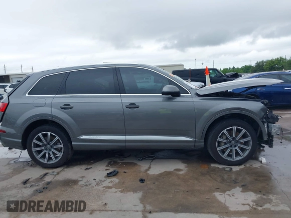 2017 Audi Q7 Premium Plus z VIN WA1LAAF77HD056813, wystawiony jako IAAI lot #42086340 z przebiegiem 83 774 mil mil oraz . Historia ofert i sprzedaży dostępna na DreamBid. Obrazek 14.