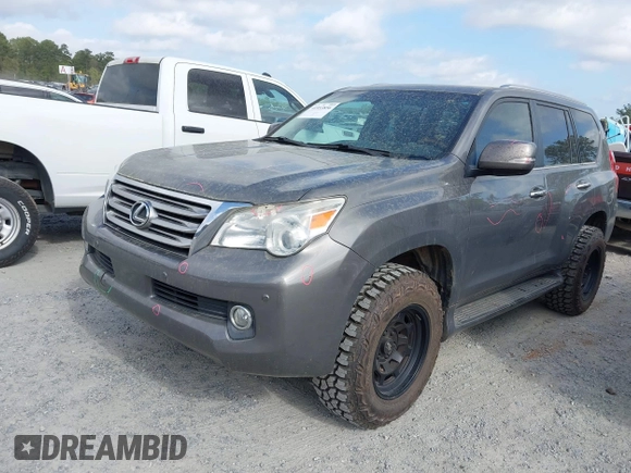 2011 Lexus GX 460 with VIN JTJBM7FX8B5020462, listed as a IAAI auction lot 41953856 with 201,311 mi miles. Bid and sale history available at carsss.com. Image 17.