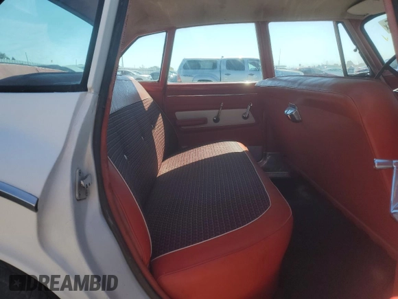 1960 Plymouth Valiant z VIN 1302156208, wystawiony jako Copart lot #65171755 z przebiegiem 84 776 mil mil oraz Czysty tytuł • Clean title. Historia ofert i sprzedaży dostępna na DreamBid. Obrazek 10.