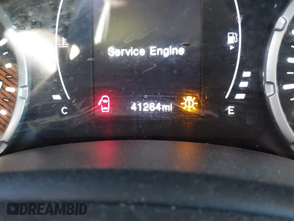 2020 Jeep Renegade Latitude z VIN ZACNJABBXLPL83917, wystawiony jako IAAI lot #41297530 z przebiegiem 41 264 mil mil oraz . Historia ofert i sprzedaży dostępna na DreamBid. Obrazek 16.