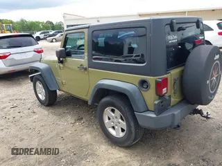 2013 Jeep Wrangler Sport z VIN 1C4AJWAG8DL535534, wystawiony jako IAAI lot #42454222 z przebiegiem 120 355 mil mil oraz . Historia ofert i sprzedaży dostępna na DreamBid. Obrazek 3.