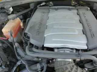 2017 Chevrolet Camaro 2SS z VIN 1G1FH1R71H0190713, wystawiony jako Copart lot #70284785 z przebiegiem 92 138 mil mil oraz Szkoda całkowita • Salvage title. Historia ofert i sprzedaży dostępna na DreamBid. Obrazek 15.