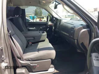 2012 Chevrolet Silverado 1500 LT with VIN 1GCRCSE06CZ238812, listed as a IAAI auction lot 42119852 with 153,655 mi miles and . Bid and sale history available at DreamBid. Image 5.