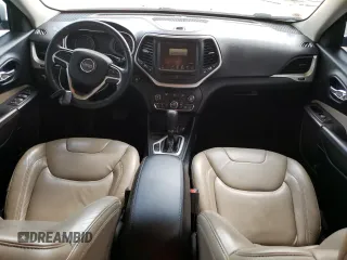 2017 Jeep Cherokee Limited с VIN 1C4PJLDB8HW526202, выставлен на аукционе Copart как лот 63217615 с пробегом 164 807 миль миль и Чистый • Clean title. История ставок и продаж доступна на DreamBid. Изображение 8.