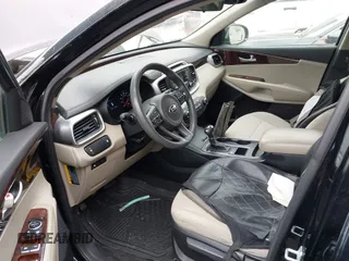 2016 Kia Sorento LX z VIN 5XYPGDA57GG037286, wystawiony jako IAAI lot #42479020 z przebiegiem 197 478 mil mil oraz . Historia ofert i sprzedaży dostępna na DreamBid. Obrazek 18.