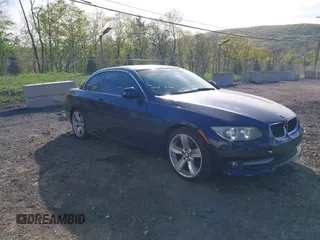 2011 BMW 3 Series 328i z VIN WBADW7C57BE544742, wystawiony jako IAAI lot #42138480 z przebiegiem 152 402 mil mil oraz . Historia ofert i sprzedaży dostępna na DreamBid. Obrazek 1.