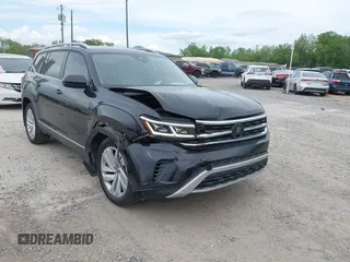 2021 Volkswagen Atlas SEL with VIN 1V2BR2CA9MC576221, listed as a IAAI auction lot 42176520 with 67,272 mi miles and . Bid and sale history available at DreamBid. Image 1.