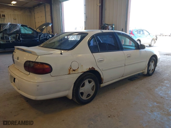 2000 Chevrolet Malibu LS with VIN 1G1NE52J0Y6324299, listed as a IAAI auction lot 42037254 with 226,982 mi miles. Bid and sale history available at carsss.com. Image 4.