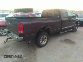 2005 Dodge Ram 3500 SLT with VIN 3D7LS38C65G768954, listed as a IAAI auction lot 40947309 with 262,829 mi miles. Bid and sale history available at carsss.com. Image 4.