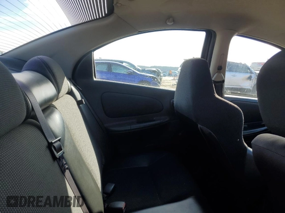 2004 Dodge Neon SE z VIN 1B3ES26C04D539375, wystawiony jako Copart lot #88104955 z przebiegiem 326 390 mil mil oraz Szkoda całkowita • Salvage title. Historia ofert i sprzedaży dostępna na DreamBid. Obrazek 10.