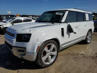 2023 Land Rover Defender with VIN SALEVFEU4P2217208, listed as a Copart auction lot 43582325 with 9,031 mi miles and Salvage title. Bid and sale history available at DreamBid. Image 1.