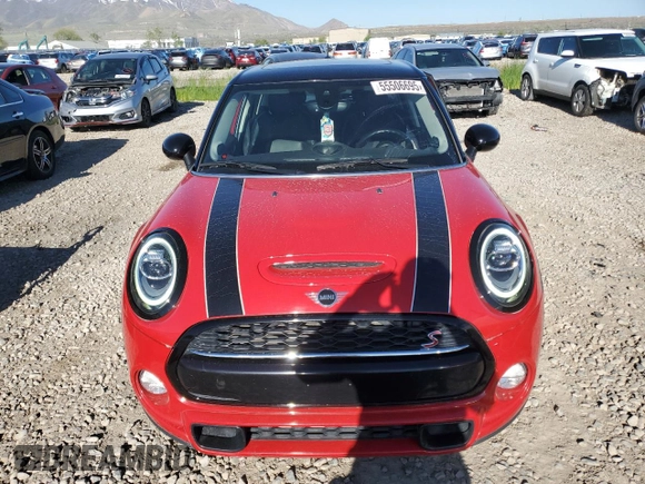 2019 MINI Hardtop 4 Door Cooper S z VIN WMWXU3C55K2H89359, wystawiony jako Copart lot #55506695 z przebiegiem 61 391 mil mil oraz Szkoda całkowita • Salvage title. Historia ofert i sprzedaży dostępna na DreamBid. Obrazek 5.