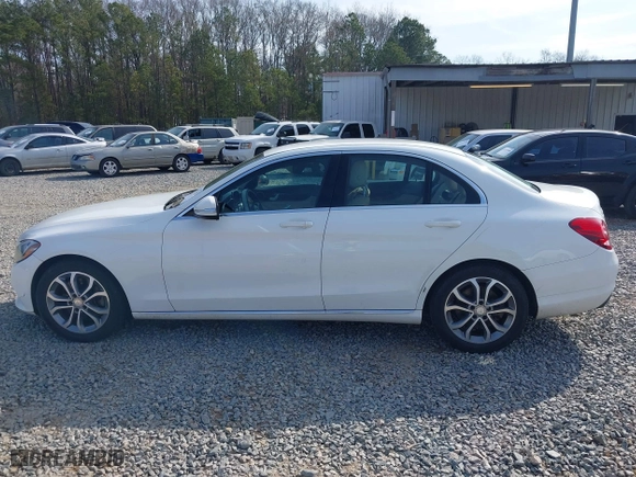 2015 Mercedes-Benz C-Class C 300 with VIN 55SWF4JB5FU050157, listed as a IAAI auction lot 41514767 with 250,978 mi miles. Bid and sale history available at carsss.com. Image 14.