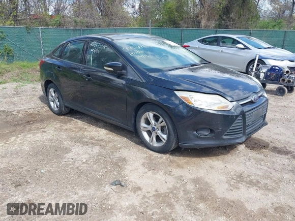 2014 Ford Focus SE with VIN 1FADP3F27EL189068, listed as a IAAI auction lot 42047538 with 196,785 mi miles. Bid and sale history available at carsss.com. Image 1.