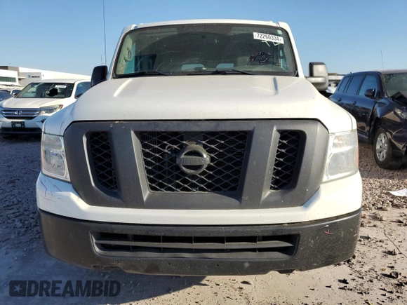 2016 Nissan NV S z VIN 5BZBF0AAXGN852562, wystawiony jako Copart lot #72260334 z przebiegiem 131 898 mil mil oraz Szkoda całkowita • Salvage title. Historia ofert i sprzedaży dostępna na DreamBid. Obrazek 5.