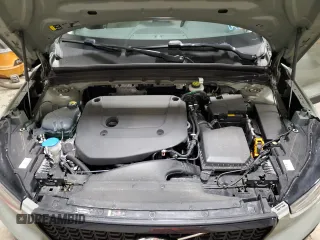 2025 Volvo XC40 Plus Dark Theme with VIN YV4L12UC7S2490418, listed as a Copart auction lot 60496755 with 10,762 mi miles and Salvage title. Bid and sale history available at DreamBid. Image 12.