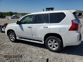 2012 Lexus GX 460 z VIN JTJBM7FX2C5041552, wystawiony jako Copart lot #53173415 z przebiegiem Nie podano mil oraz Szkody całkowita. Historia ofert i sprzedaży dostępna na DreamBid. Obrazek 2.
