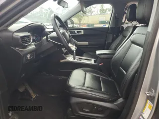 2022 Ford Explorer XLT z VIN 1FMSK7DH4NGA80828, wystawiony jako Copart lot #51954795 z przebiegiem 77 651 mil mil oraz Szkoda całkowita • Salvage title. Historia ofert i sprzedaży dostępna na DreamBid. Obrazek 7.