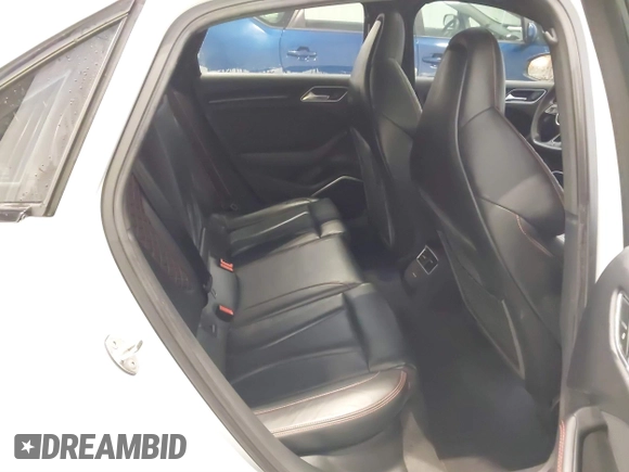 2019 Audi RS 3 z VIN WUABWGFF2KA900300, wystawiony jako IAAI lot #41553334 z przebiegiem 46 004 mil mil oraz . Historia ofert i sprzedaży dostępna na DreamBid. Obrazek 8.