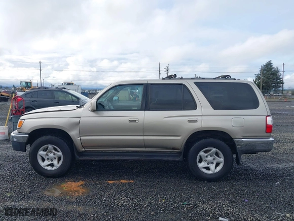 2001 Toyota 4Runner SR5 with VIN JT3HN86R110334553, listed as a IAAI auction lot 41209730 with 192,515 mi miles. Bid and sale history available at carsss.com. Image 14.