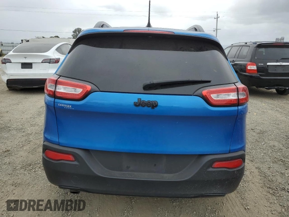 2017 Jeep Cherokee Sport с VIN 1C4PJLAB7HW619264, выставлен на аукционе Copart как лот 54589805 с пробегом 108 004 миль миль и Списание • Salvage title. История ставок и продаж доступна на DreamBid. Изображение 6.