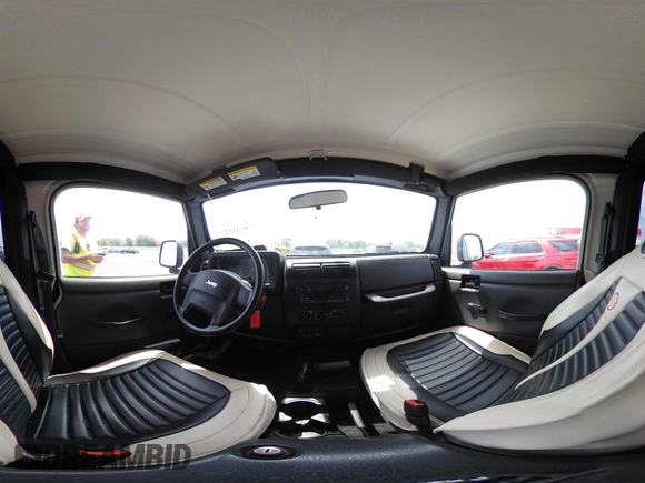 2005 Jeep Wrangler X с VIN 1J4FA39S95P338146, выставлен на аукционе IAAI как лот 42043816 с пробегом 80 937 миль миль и . История ставок и продаж доступна на DreamBid. Изображение 19.