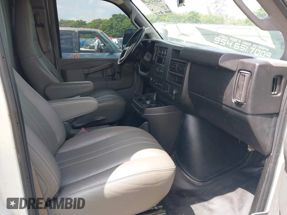 2018 Chevrolet Express Cargo with VIN 1GCWGAFP0J1342902, listed as a IAAI auction lot 42055292 with 98,297 mi miles and . Bid and sale history available at DreamBid. Image 5.