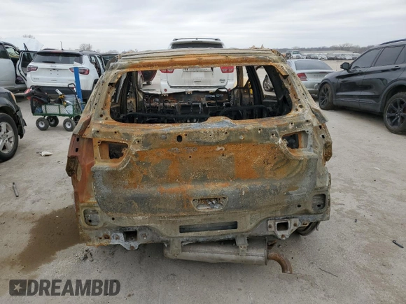 2018 Jeep Compass Latitude with VIN 3C4NJDBB3JT231553, listed as a Copart auction lot 43999025 with Not Provided miles and Non Repairable. Bid and sale history available at carsss.com. Image 6.