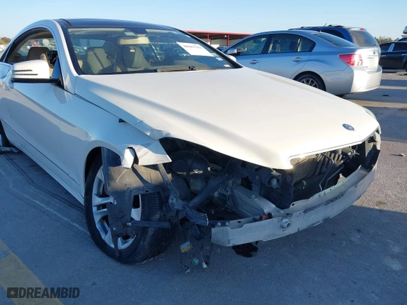 2011 Mercedes-Benz E-Class E 350 with VIN WDDKJ5GB2BF072981, listed as a IAAI auction lot 40683703 with 192,421 mi miles. Bid and sale history available at carsss.com. Image 6.