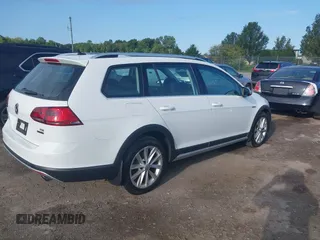 2017 Volkswagen Golf S с VIN 3VWH17AU9HM533688, выставлен на аукционе IAAI как лот 40091125 с пробегом 82 578 миль миль и . История ставок и продаж доступна на DreamBid. Изображение 4.