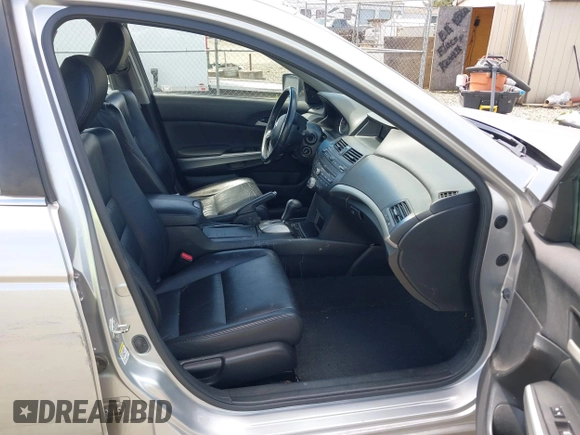 2009 Honda Accord EX-L z VIN JHMCP26809C010037, wystawiony jako IAAI lot #42212880 z przebiegiem 31 520 mil mil oraz . Historia ofert i sprzedaży dostępna na DreamBid. Obrazek 5.