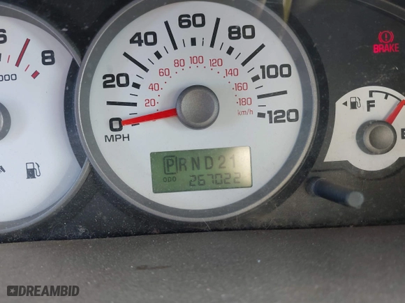 2005 Ford Escape XLT with VIN 1FMCU93115KB85547, listed as a IAAI auction lot 41669441 with 267,022 mi miles. Bid and sale history available at carsss.com. Image 7.