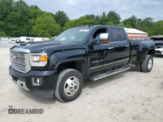 2019 GMC Sierra 3500HD Denali z VIN 1GT42WEY6KF240456, wystawiony jako Copart lot #58896115 z przebiegiem 67 144 mil mil oraz Czysty tytuł • Clean title. Historia ofert i sprzedaży dostępna na DreamBid. Obrazek 1.